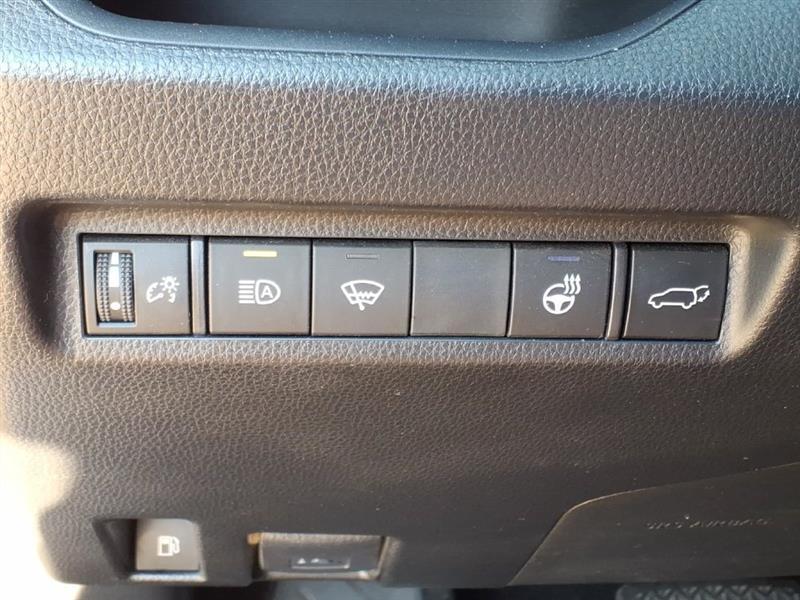 Toyota RAV4 Hybrid XLE AWD 2021