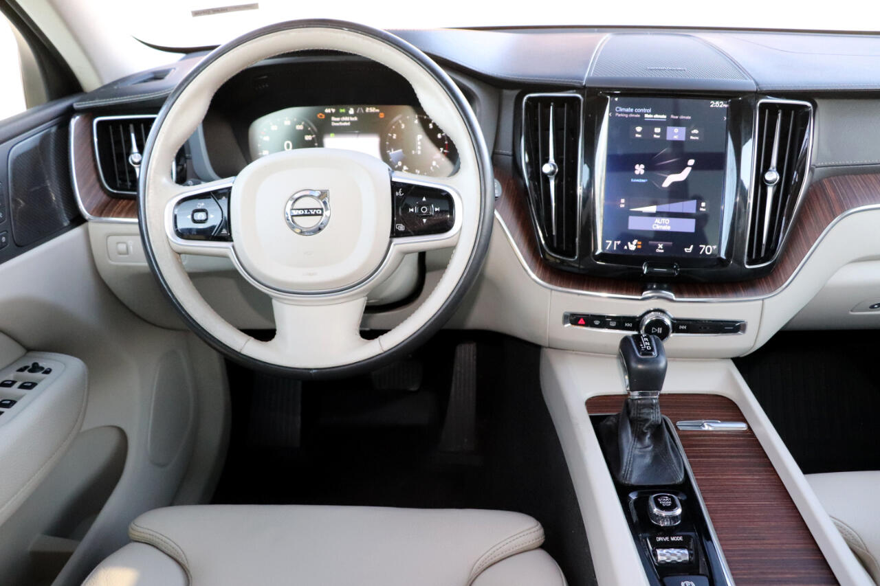 2019 Volvo XC60 T6 Inscription photo 13