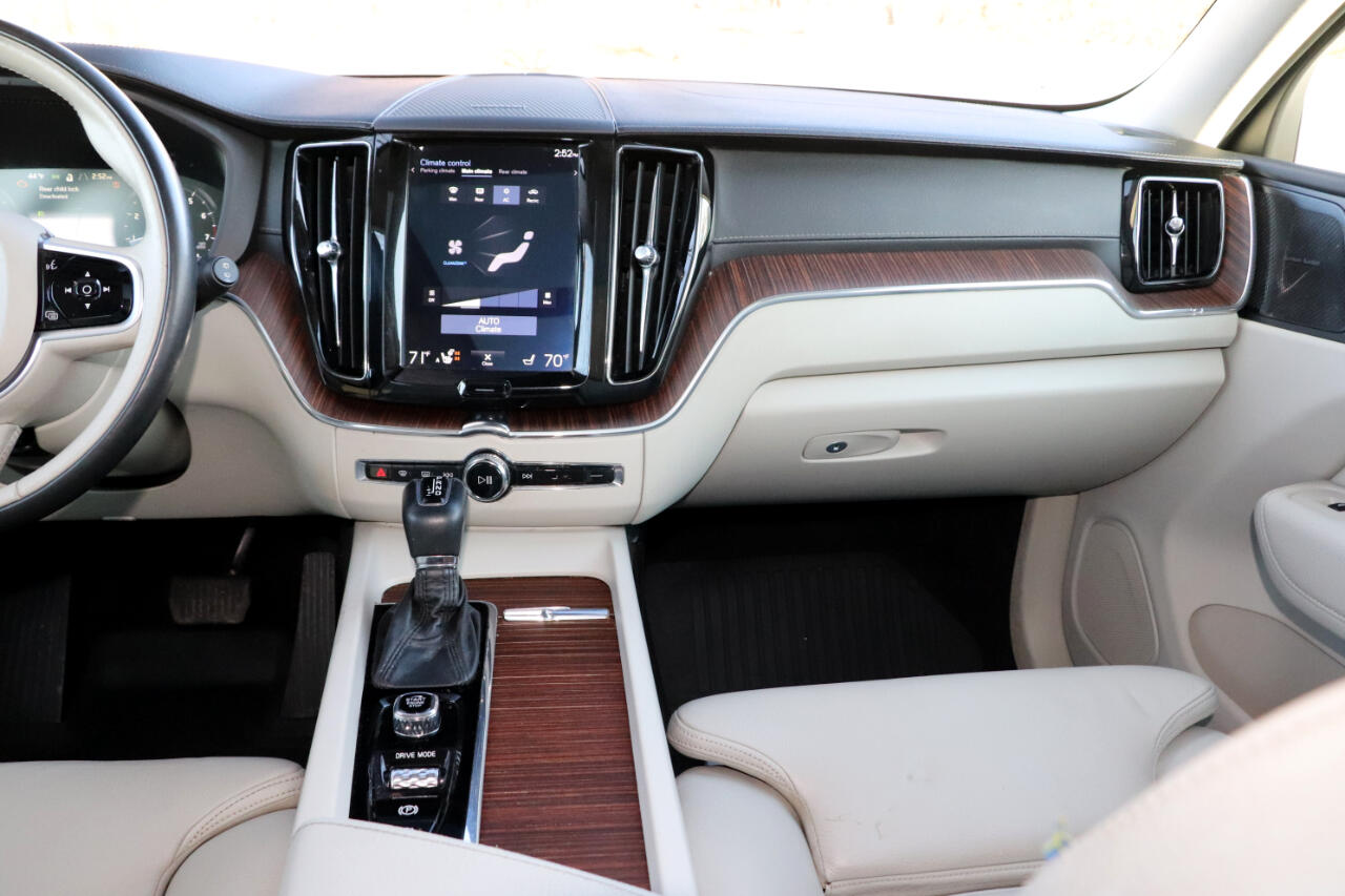 2019 Volvo XC60 T6 Inscription photo 14