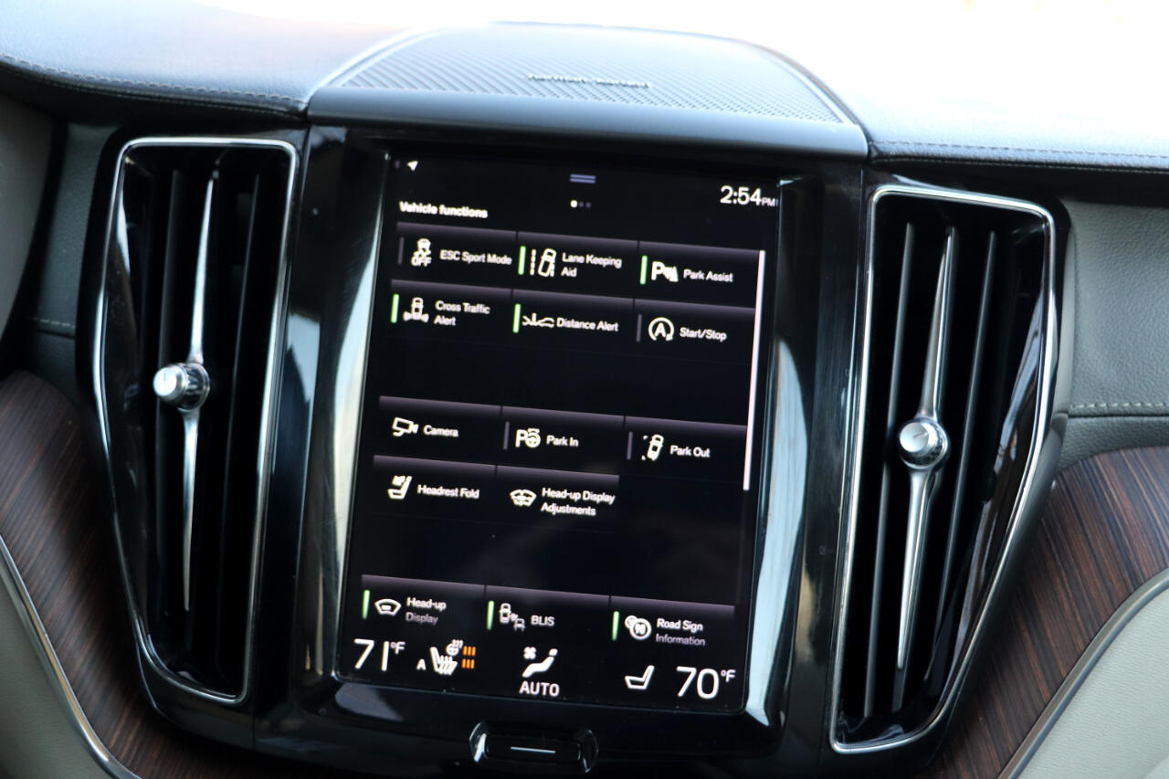 2019 Volvo XC60 T6 Inscription photo 18