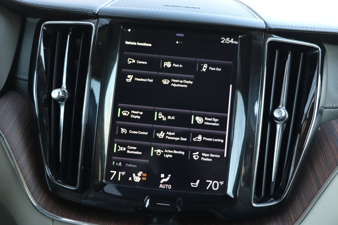2019 Volvo XC60 T6 Inscription photo 19