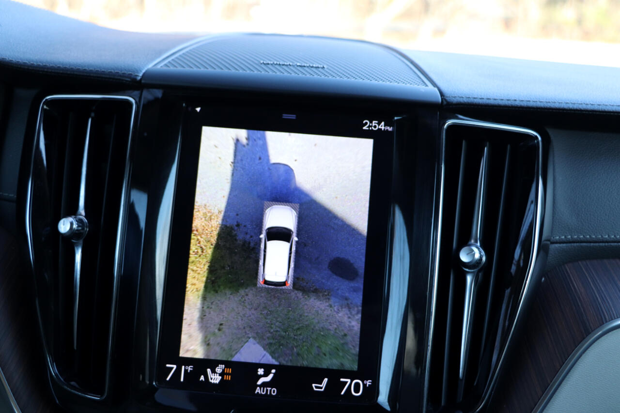 2019 Volvo XC60 T6 Inscription photo 21