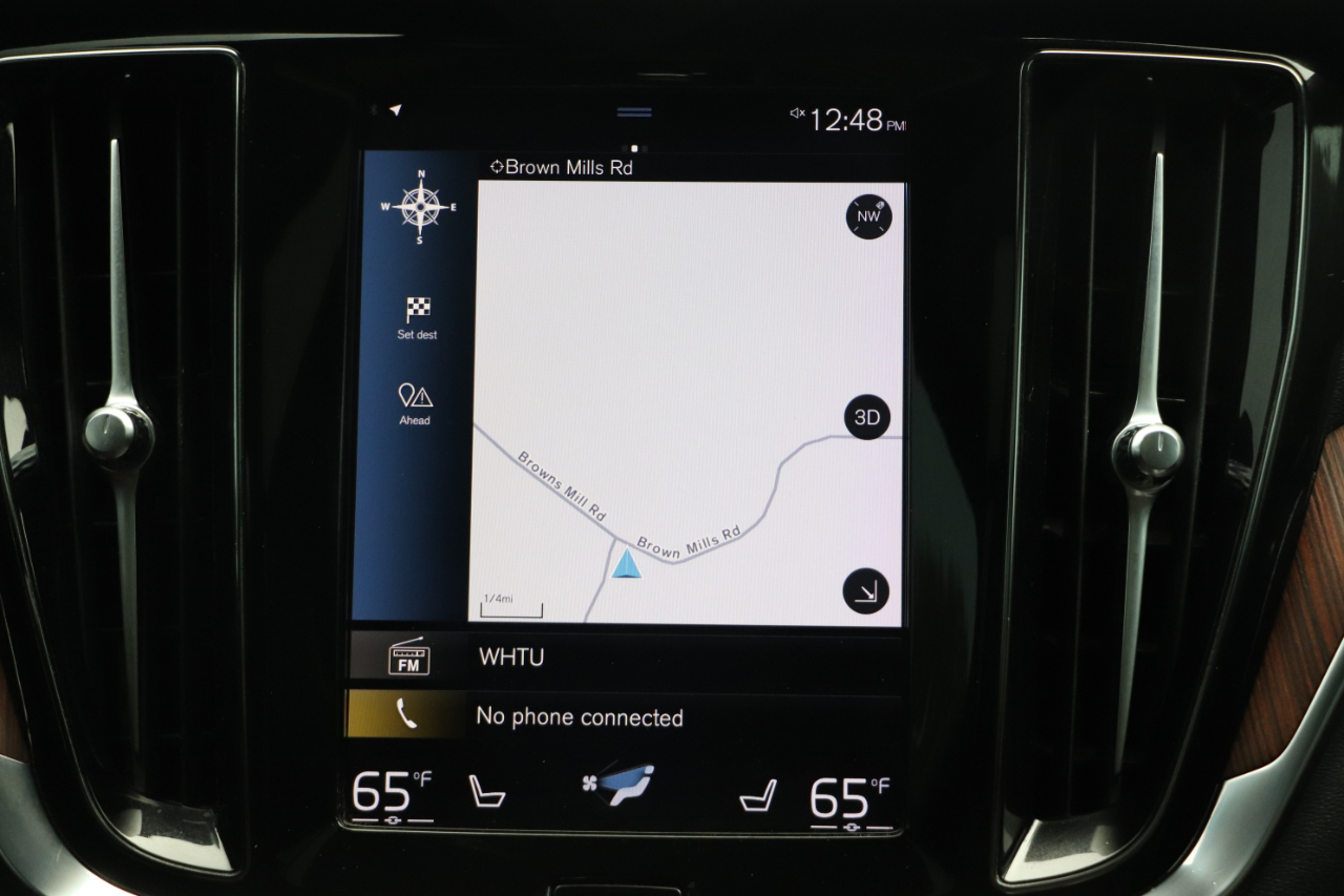 2021 Volvo V60 Momentum photo 21