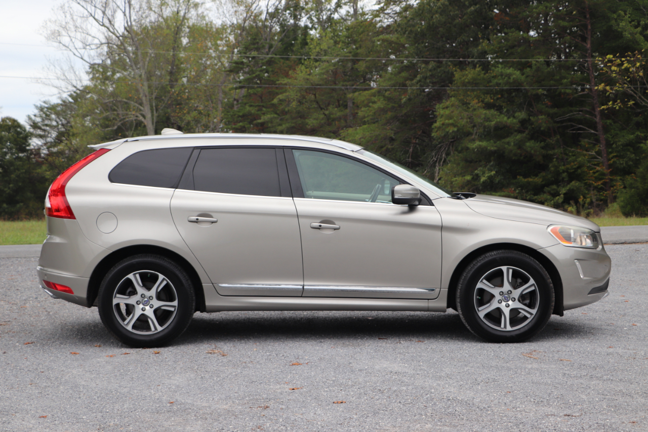 2015 Volvo XC60 Premier R-Design photo 2