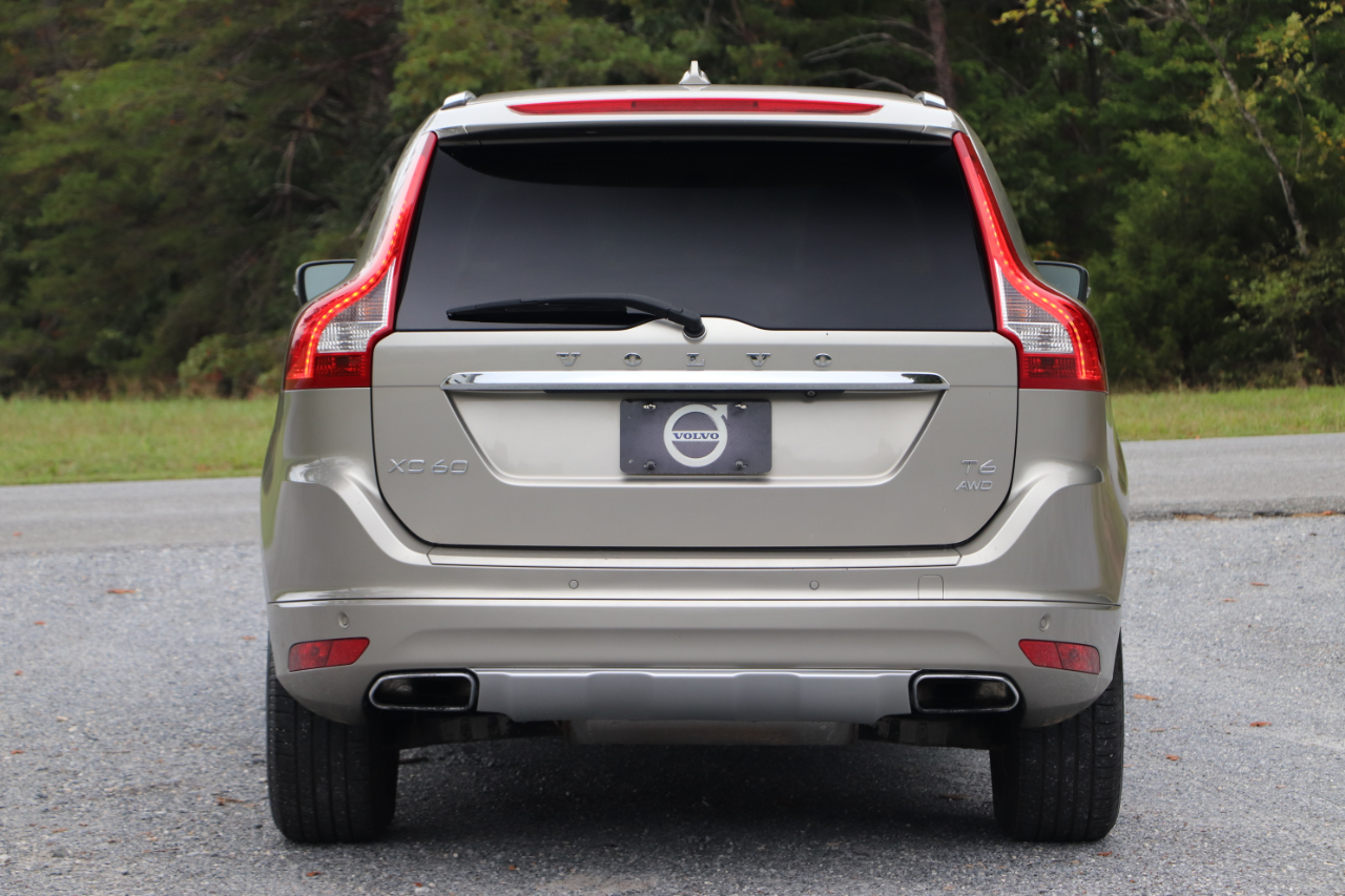 2015 Volvo XC60 Premier R-Design photo 4