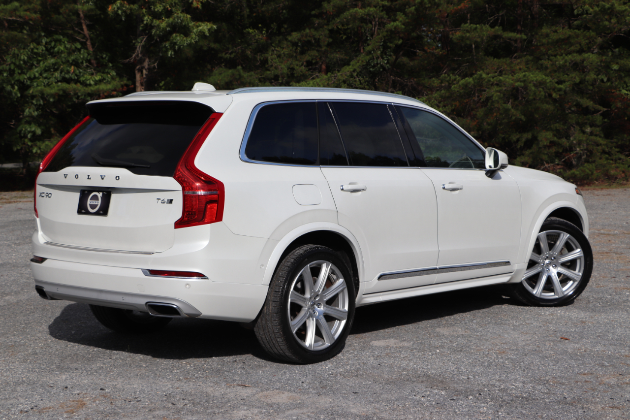 2017 Volvo XC90 T6 Inscription AWD photo 3
