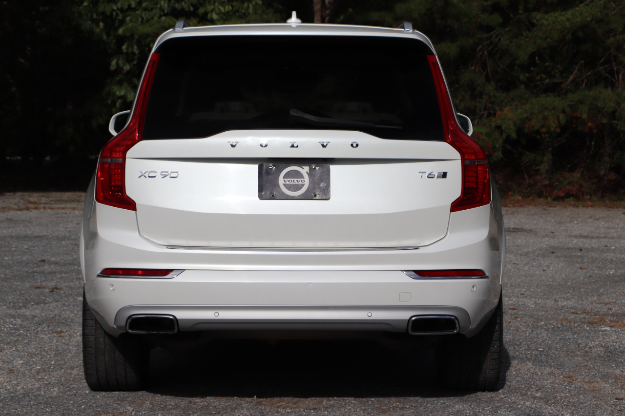 2017 Volvo XC90 T6 Inscription AWD photo 4