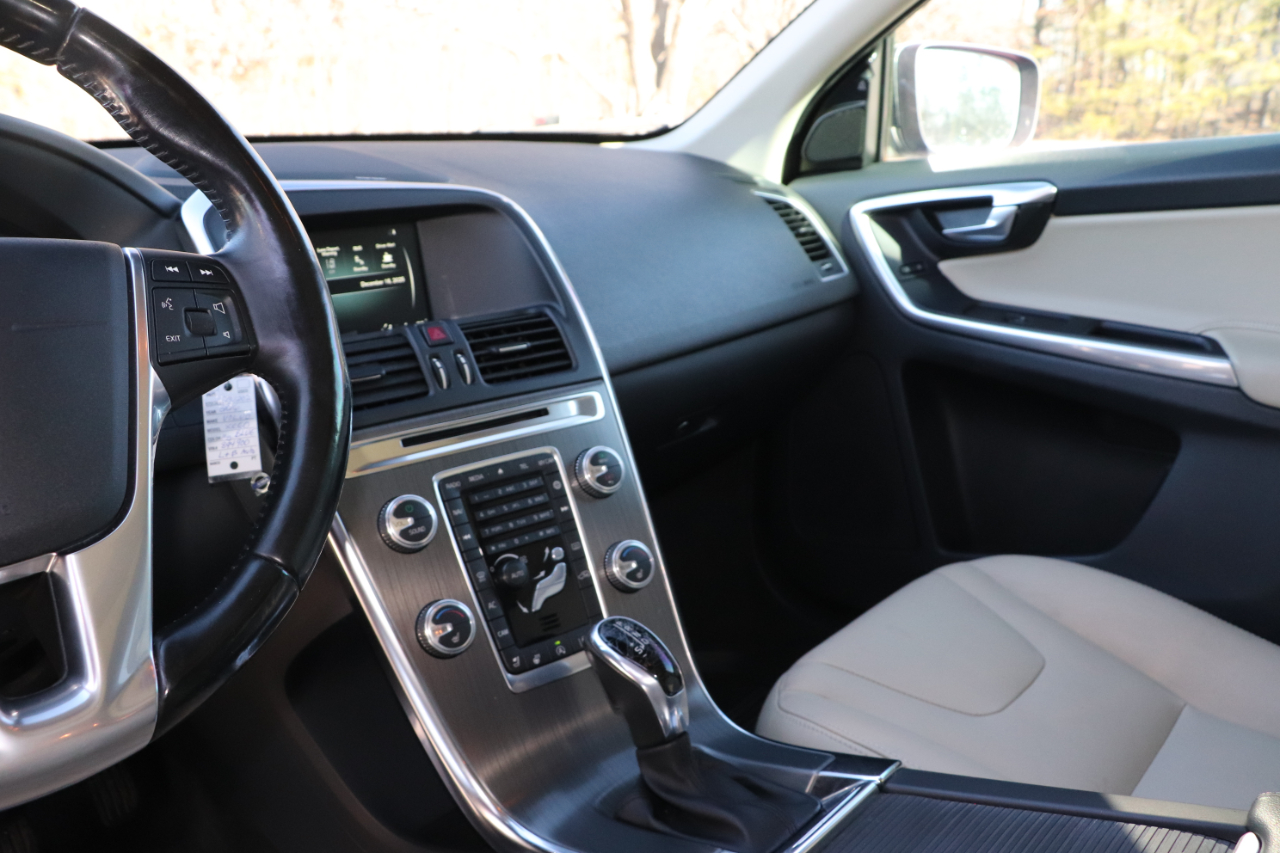 Volvo XC60 T6 Drive-E Platinum AWD 2016