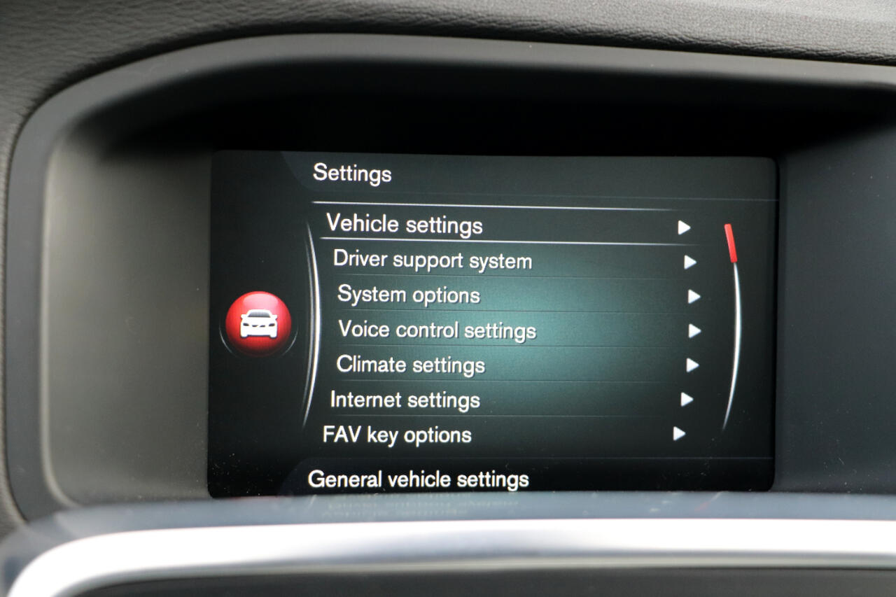 Volvo S60 T5 Premier 4D Sedan AWD 2015