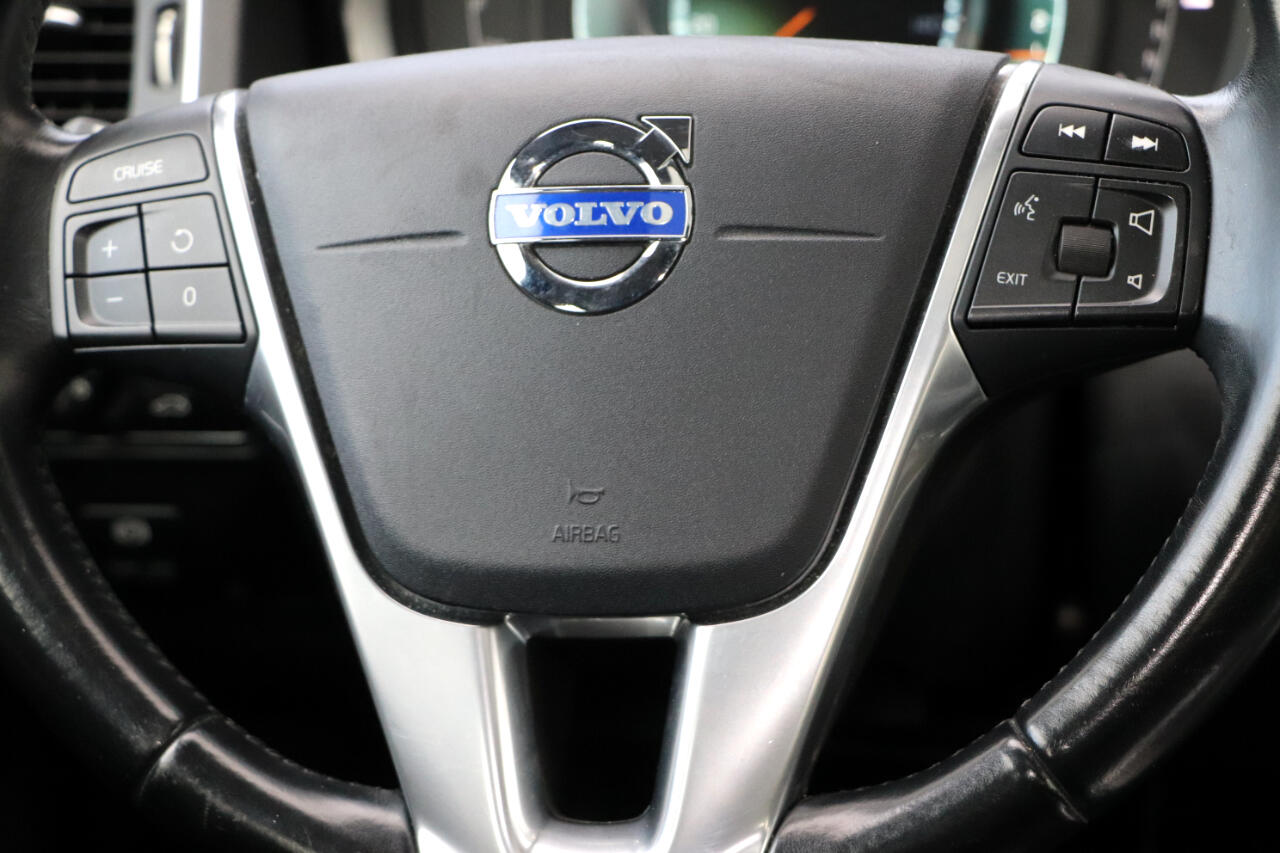 Volvo S60 T5 Premier 4D Sedan AWD 2015