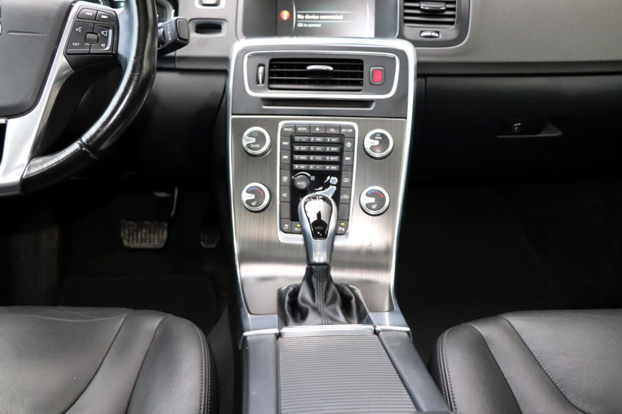 Volvo S60 T5 Premier 4D Sedan AWD 2015