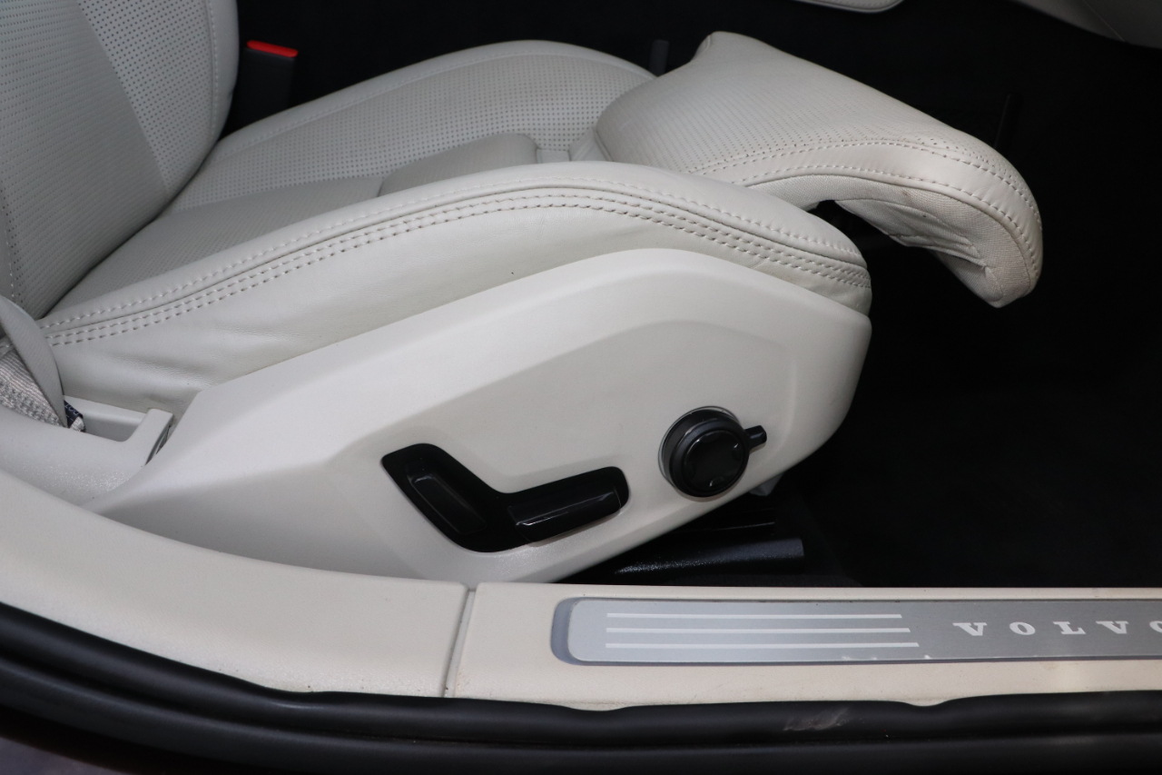 Volvo V90 Cross Country T6 AWD 2017