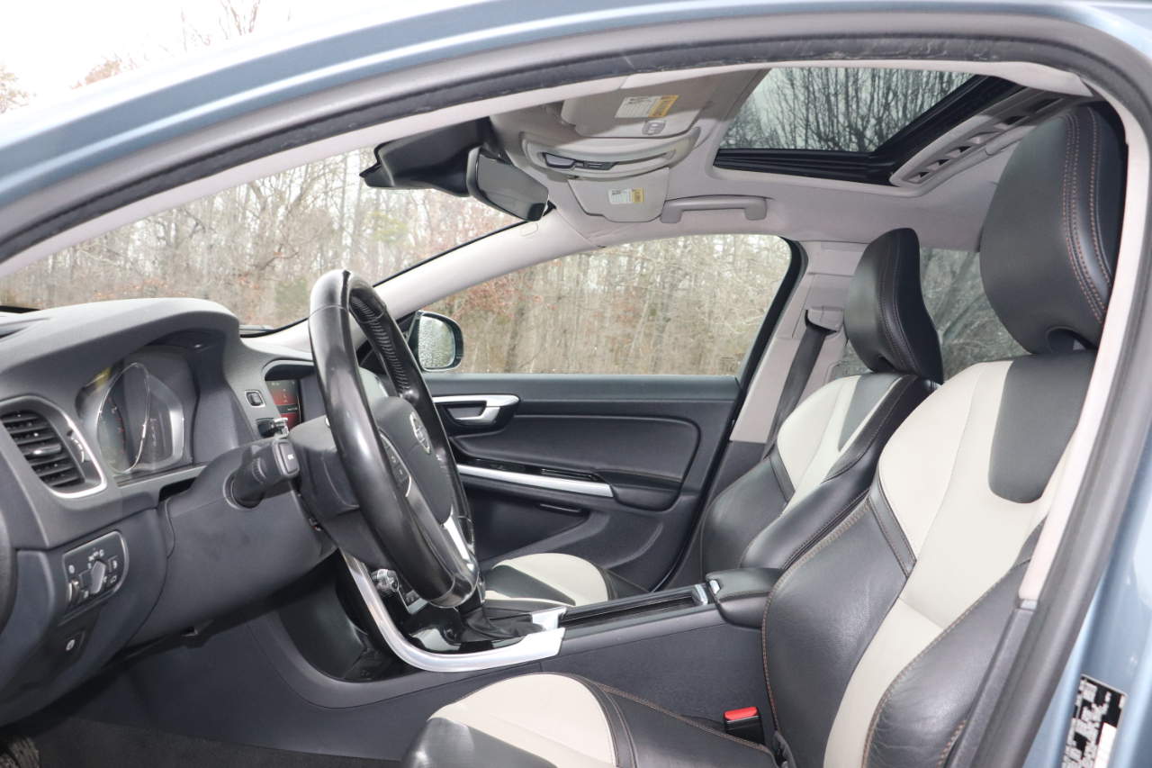 Volvo V60 Cross Country T5 AWD 2017