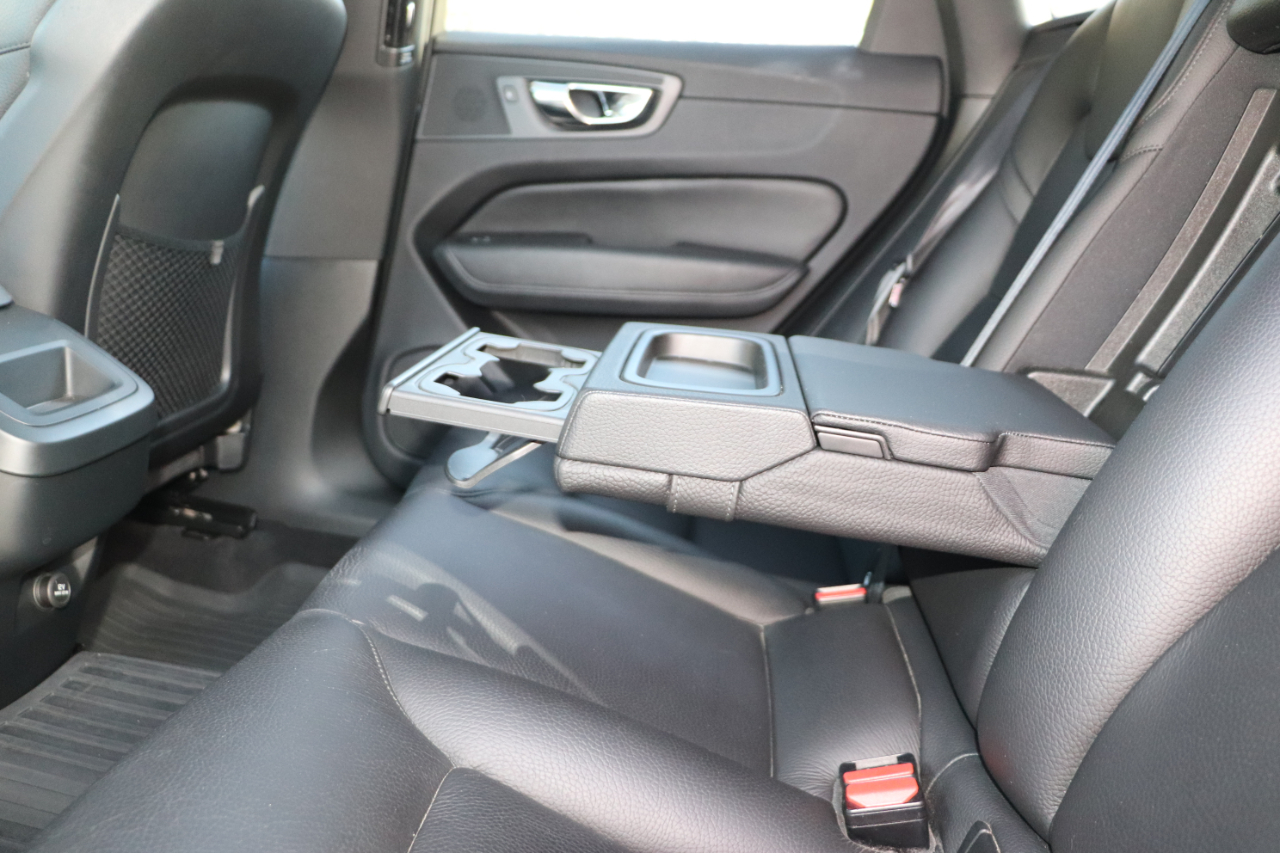 Volvo XC60 T6 Momentum AWD 2018