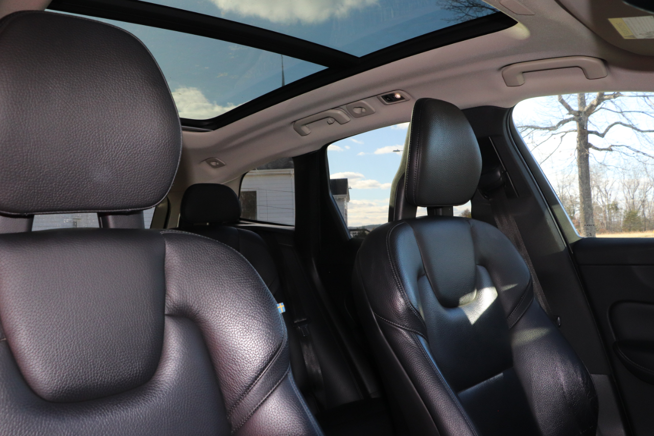 Volvo XC60 T6 Momentum AWD 2018