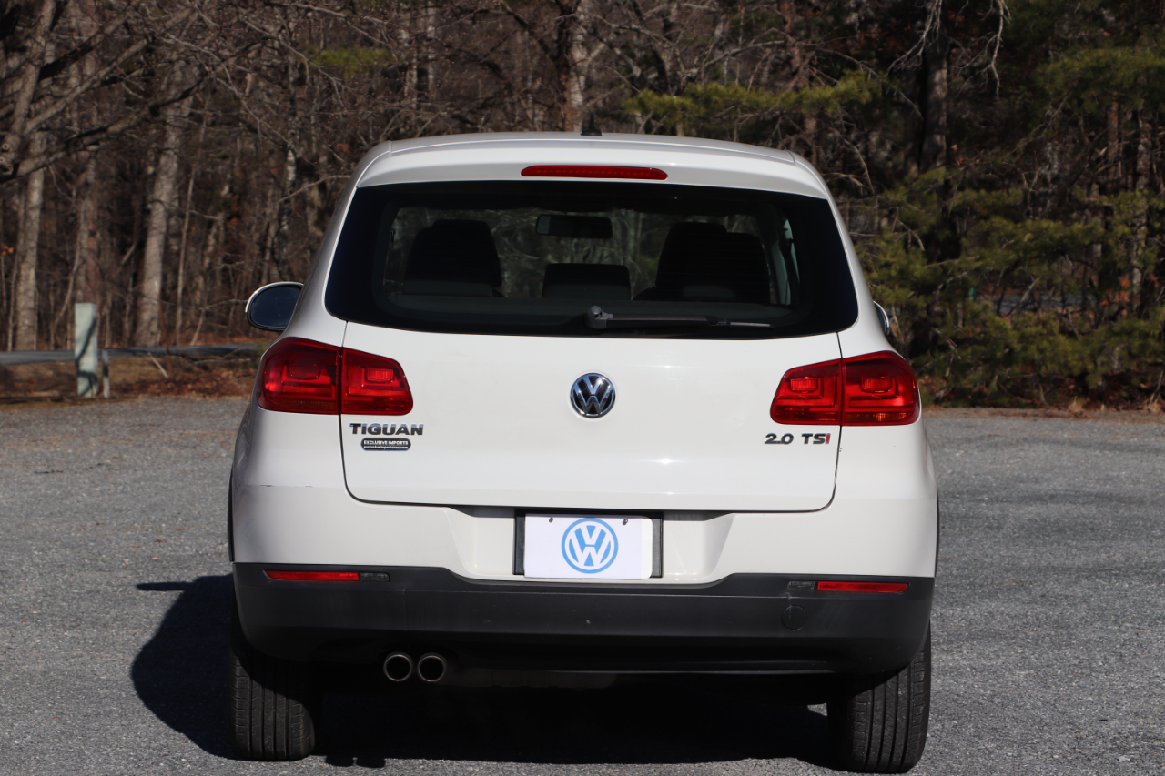 Volkswagen Tiguan S 2013
