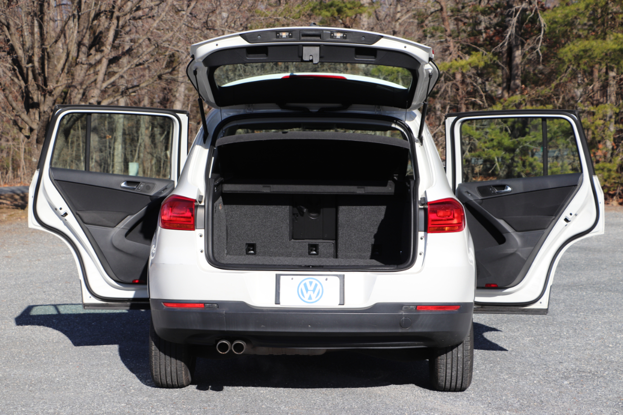 Volkswagen Tiguan S 2013