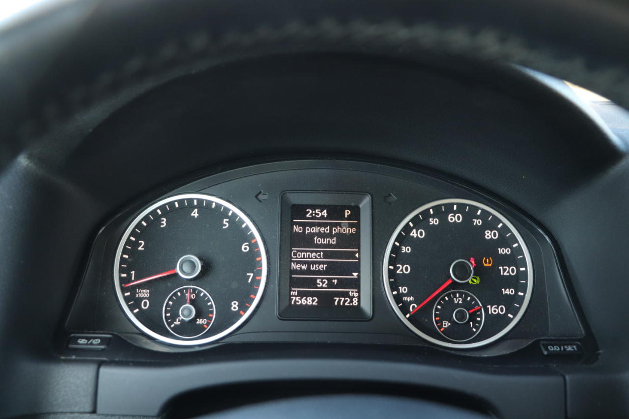 Volkswagen Tiguan S 2013