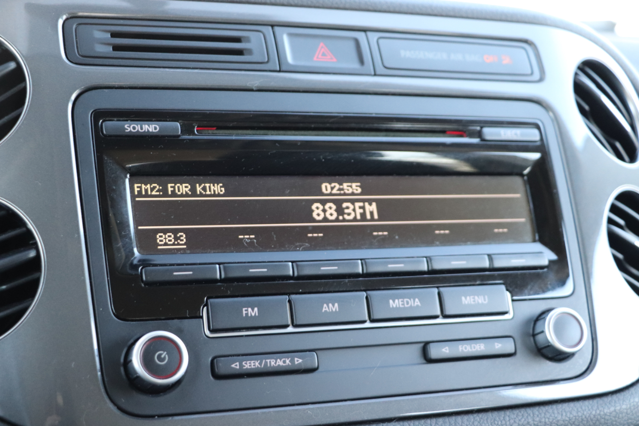 Volkswagen Tiguan S 2013