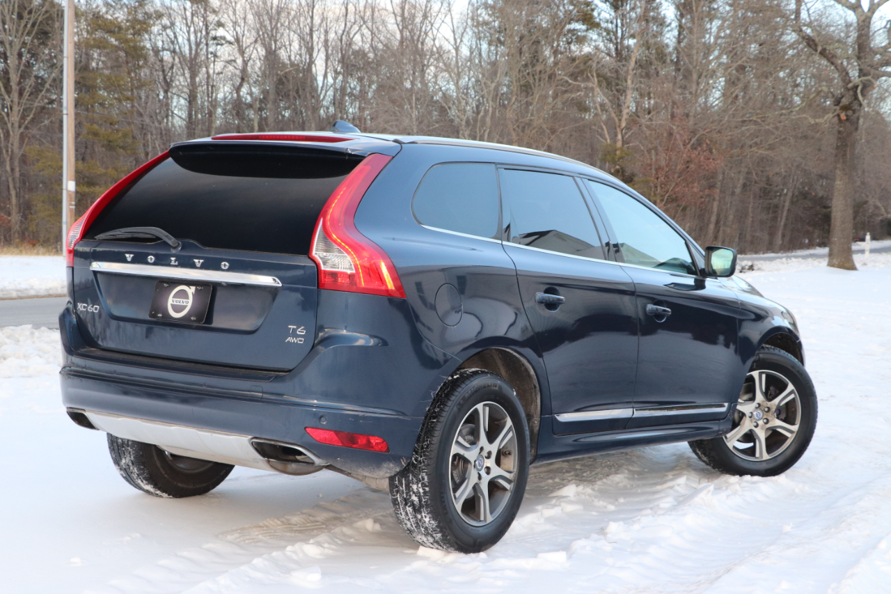 Volvo XC60 T6 4D SUV AWD 2015
