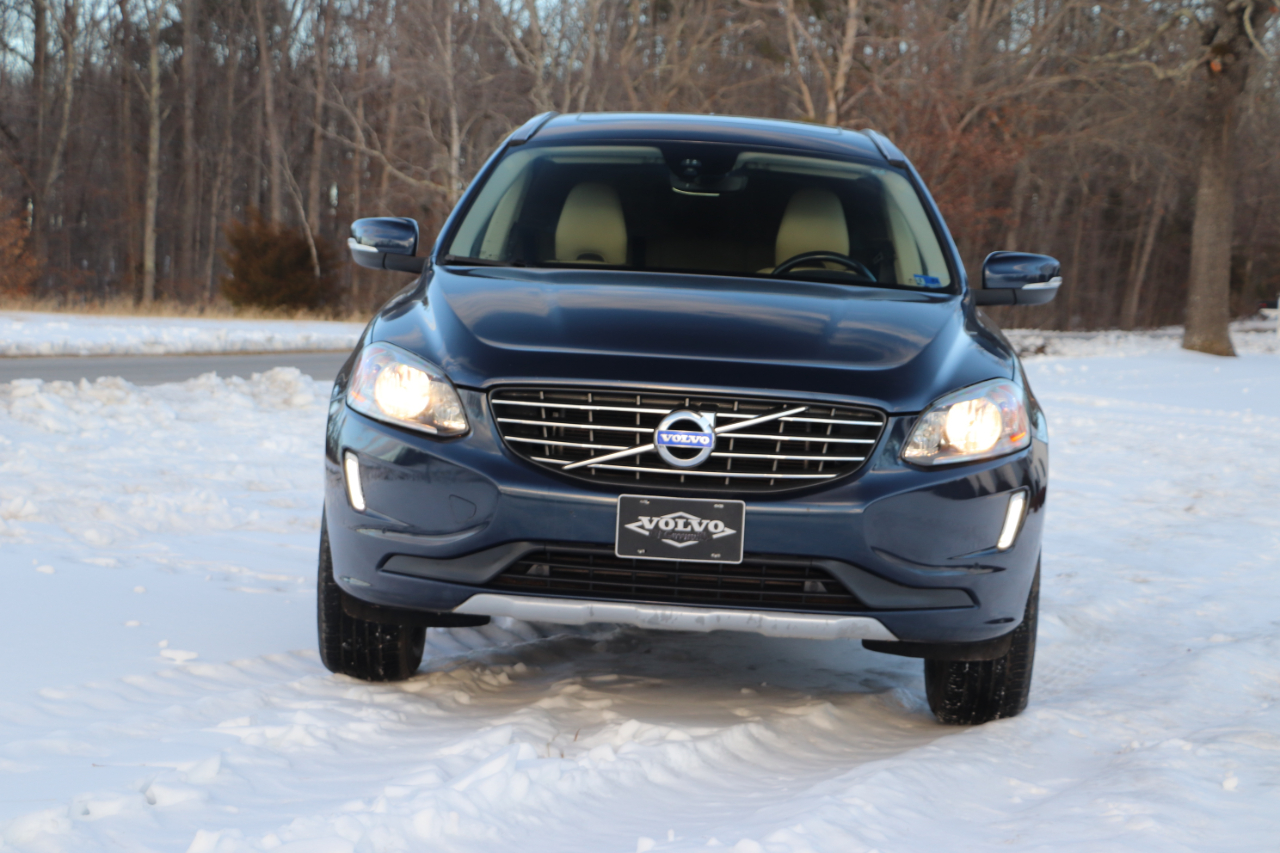 Volvo XC60 T6 4D SUV AWD 2015