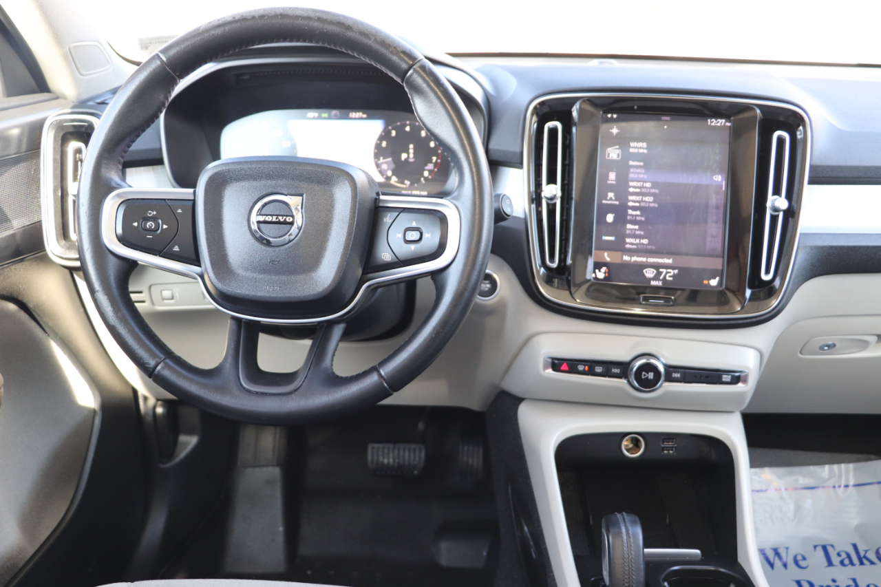 Volvo XC40 T4 Momentum 2020