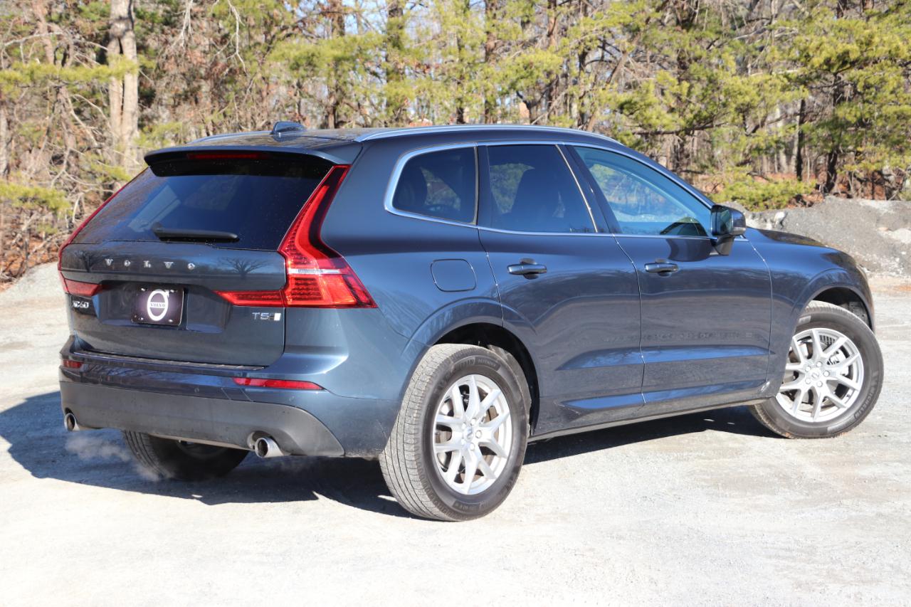 Volvo XC60 T5 AWD Momentum 2021