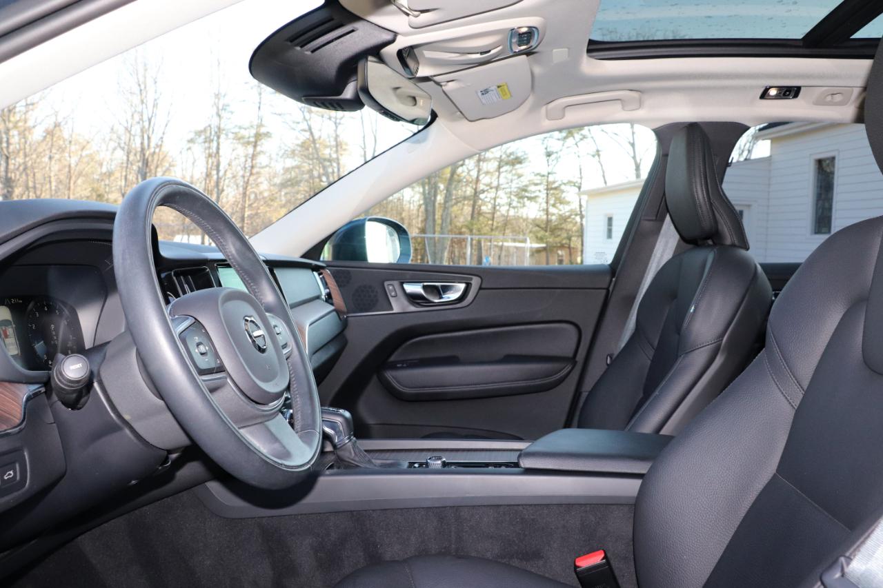 Volvo XC60 T5 AWD Momentum 2021