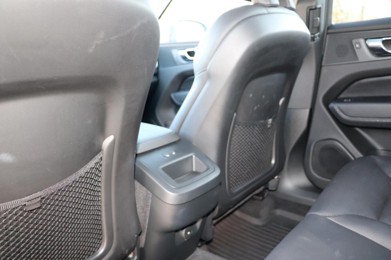 Volvo XC60 T5 AWD Momentum 2021