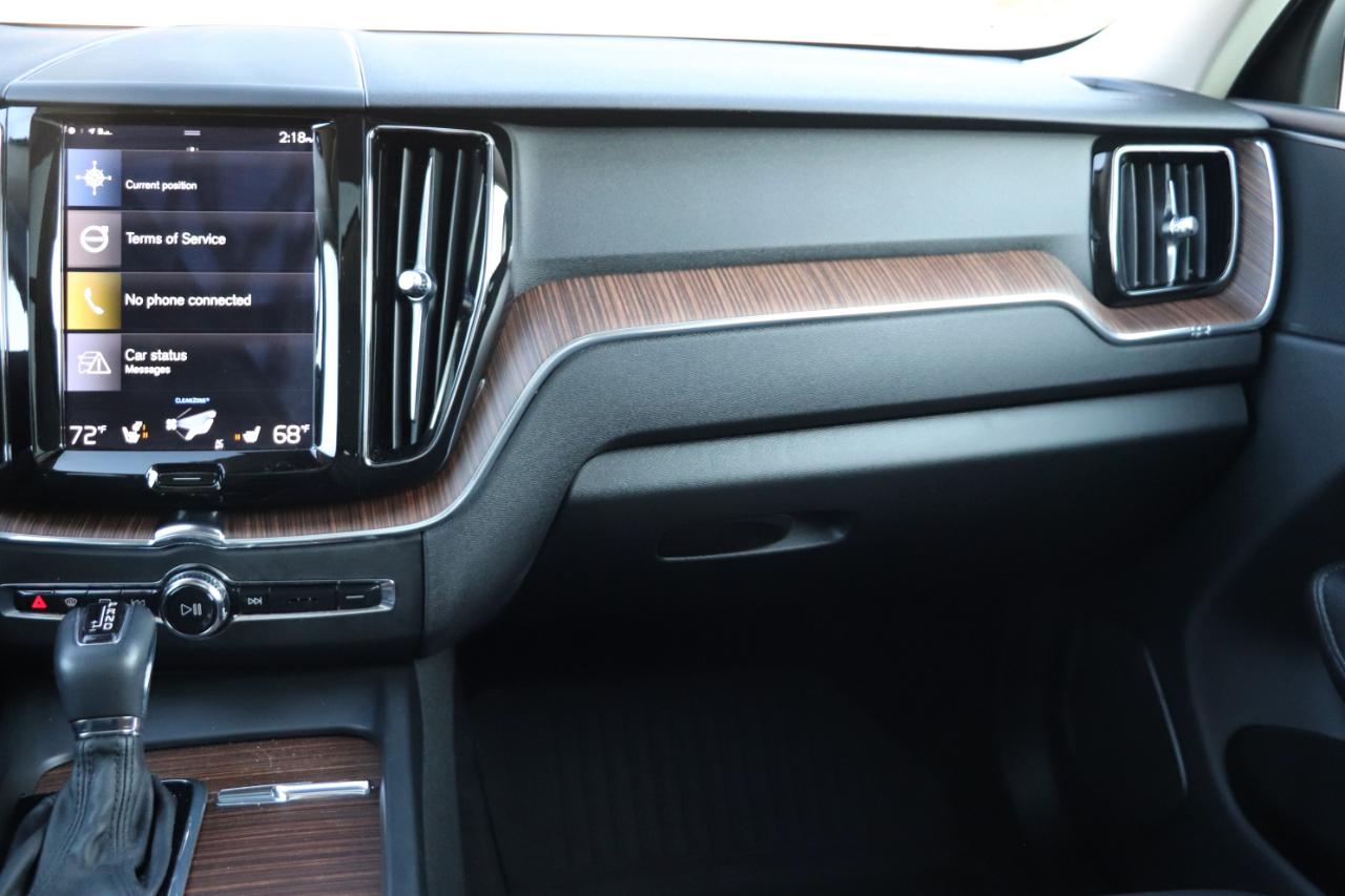 Volvo XC60 T5 AWD Momentum 2021