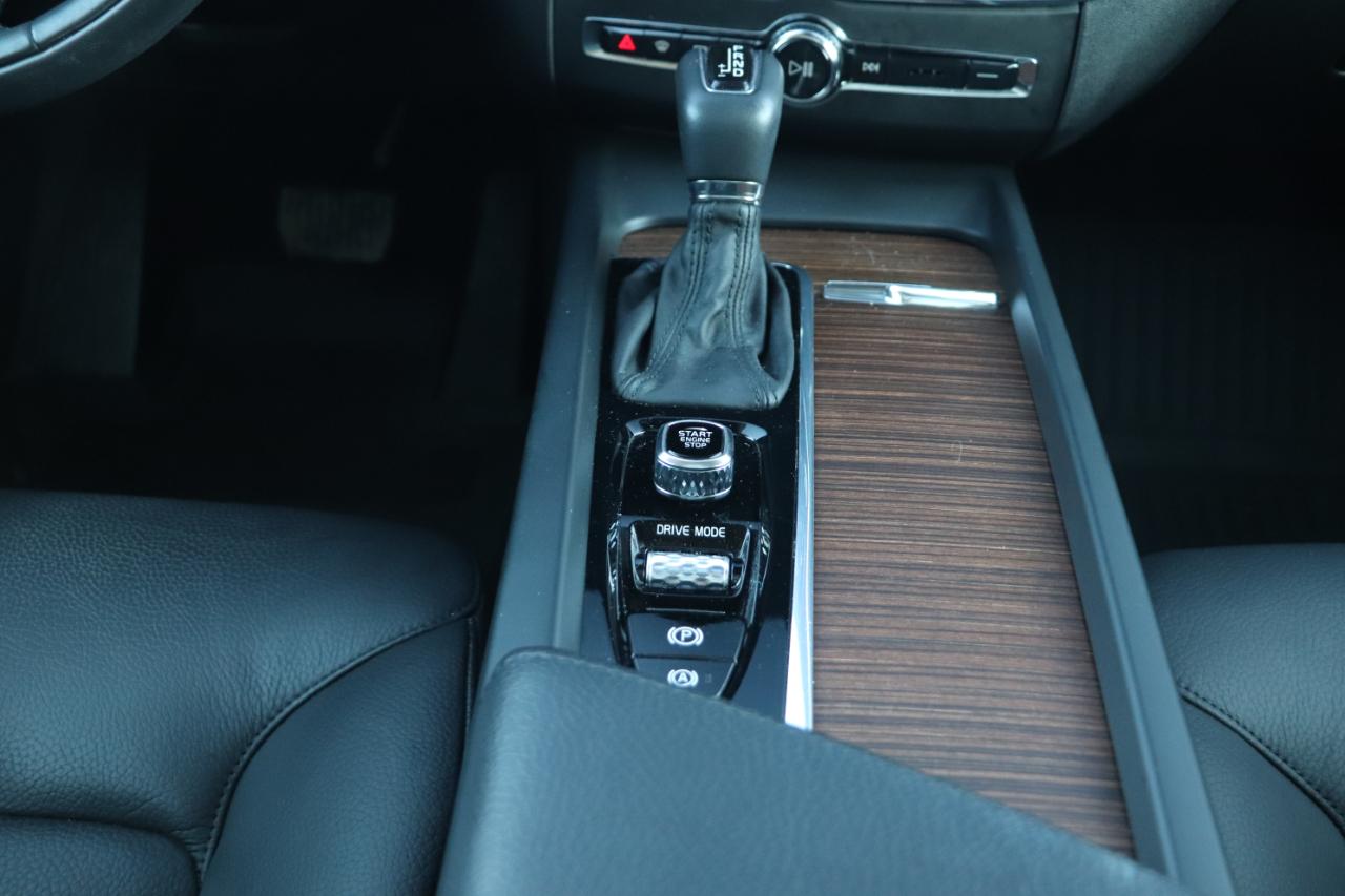 Volvo XC60 T5 AWD Momentum 2021