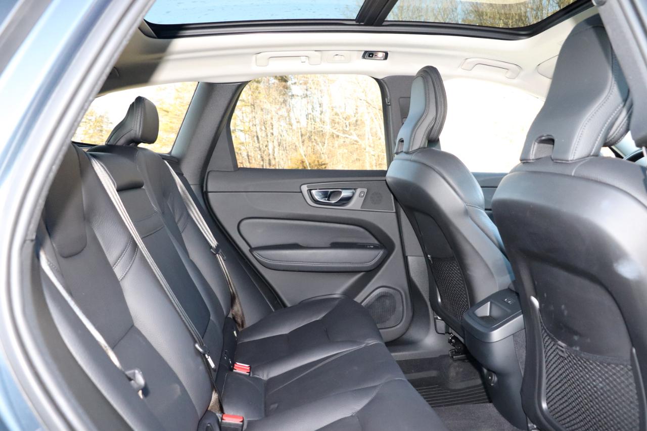 Volvo XC60 T5 AWD Momentum 2021