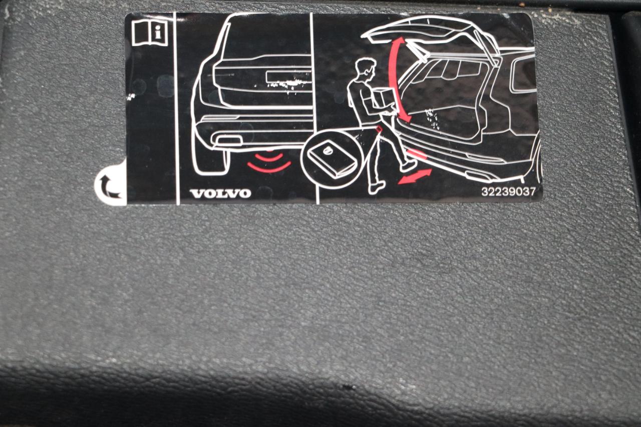 Volvo XC60 T5 FWD Momentum 2020