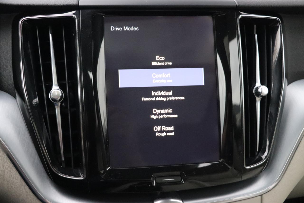 Volvo XC60 T5 FWD Momentum 2020