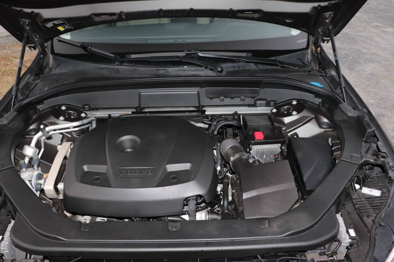 Volvo XC60 T5 FWD Momentum 2020