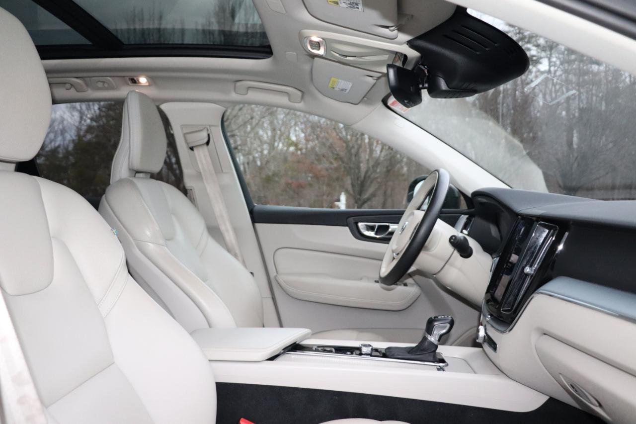 Volvo XC60 T5 FWD Momentum 2020