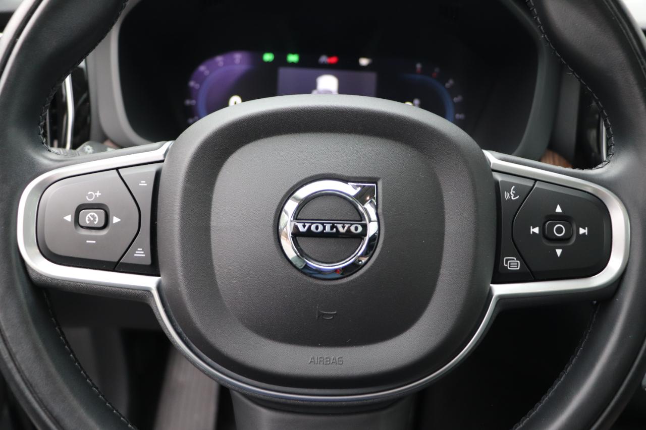 Volvo XC60 T5 AWD Momentum 2021