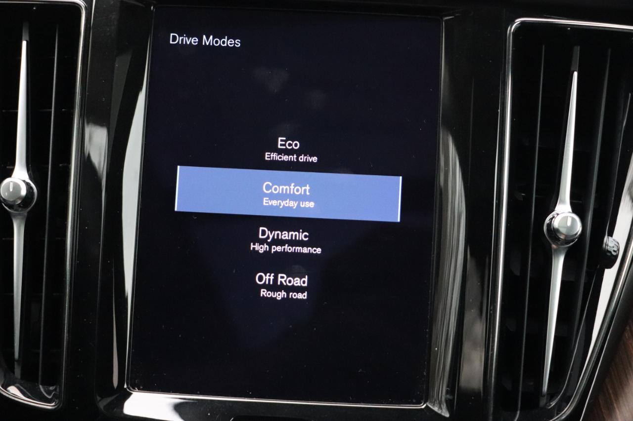 Volvo XC60 T5 AWD Momentum 2021