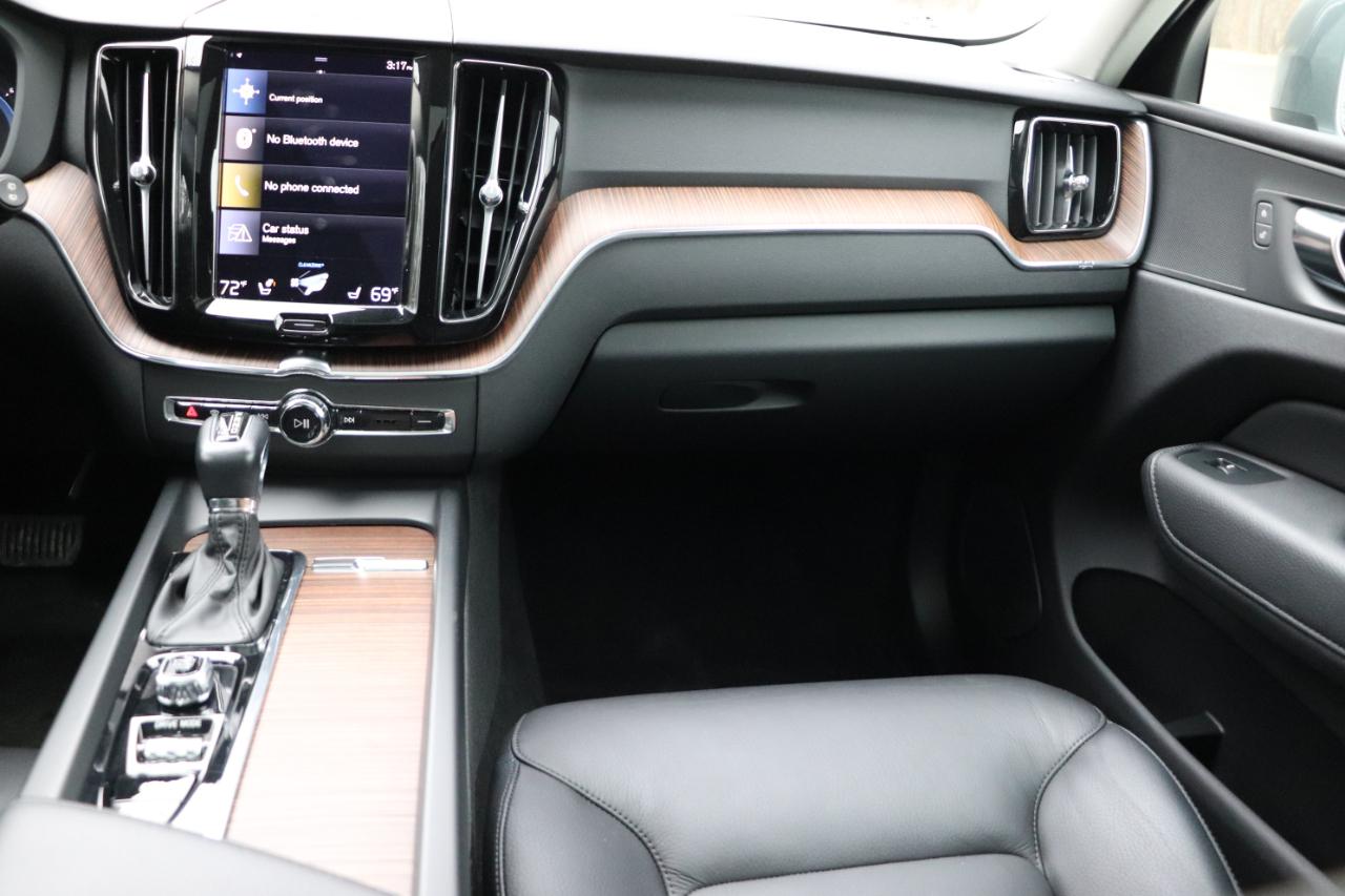 Volvo XC60 T5 AWD Momentum 2021