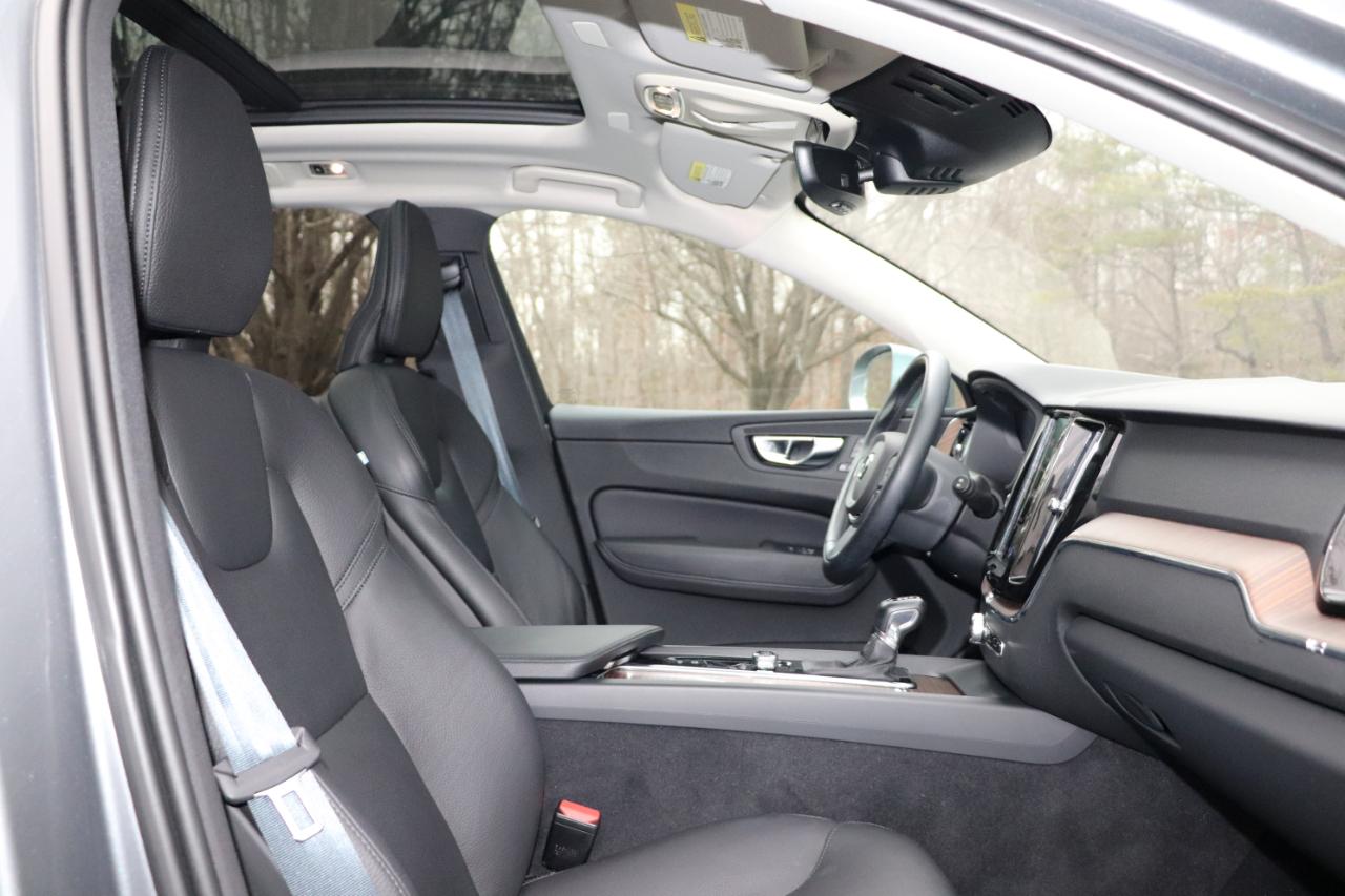 Volvo XC60 T5 AWD Momentum 2021