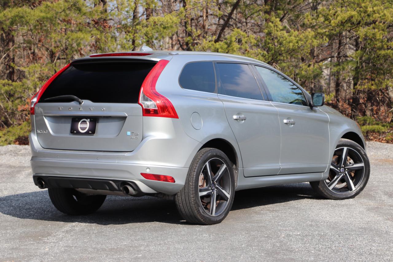 Volvo XC60 2015.5 AWD 4dr T6 R-Design 2015