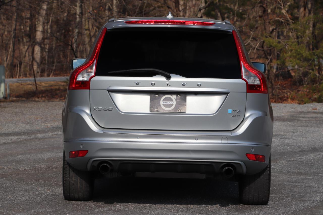 Volvo XC60 2015.5 AWD 4dr T6 R-Design 2015