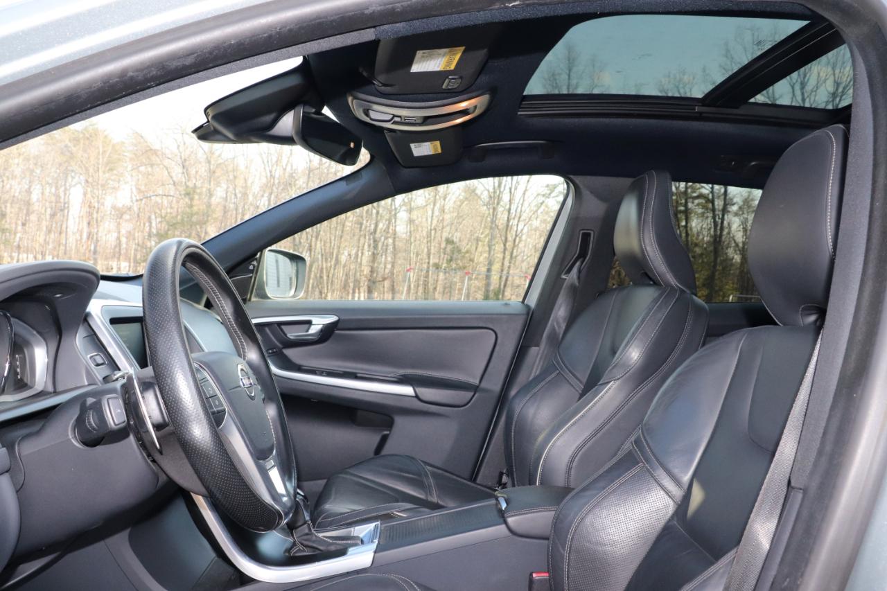Volvo XC60 2015.5 AWD 4dr T6 R-Design 2015