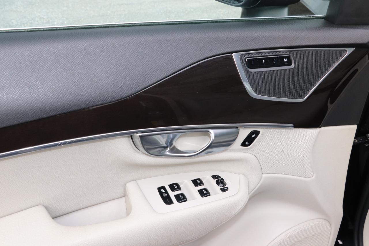 Volvo XC90 T6 AWD Momentum 2019