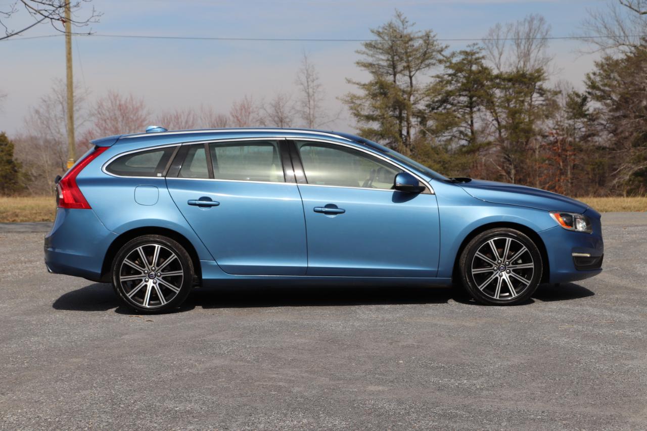 Volvo V60 2015.5 4dr Wgn T5 Drive-E Platinum FWD 2015
