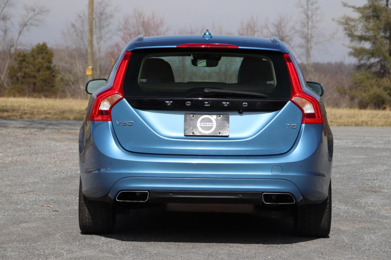 Volvo V60 2015.5 4dr Wgn T5 Drive-E Platinum FWD 2015