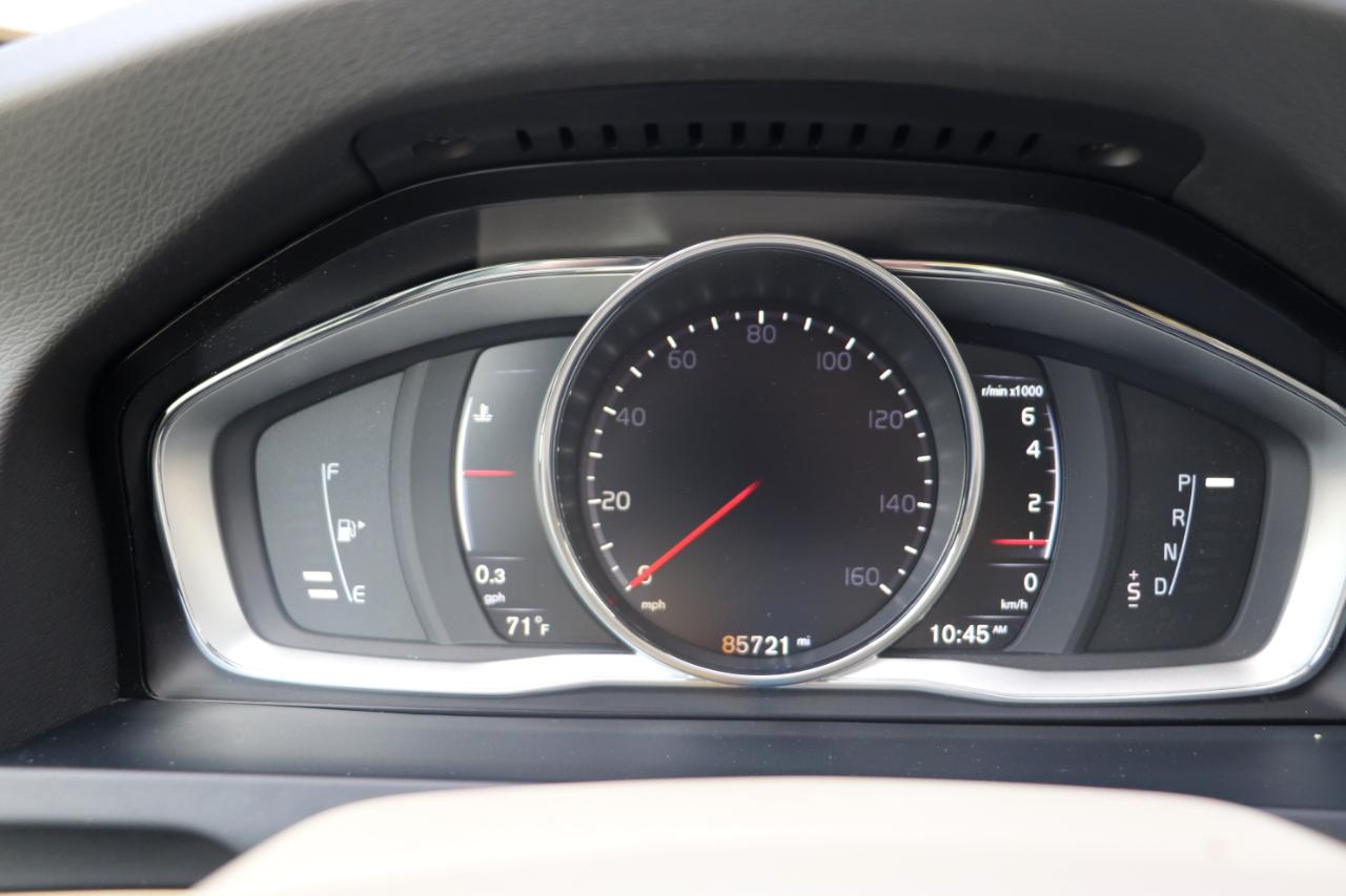 Volvo V60 2015.5 4dr Wgn T5 Drive-E Platinum FWD 2015