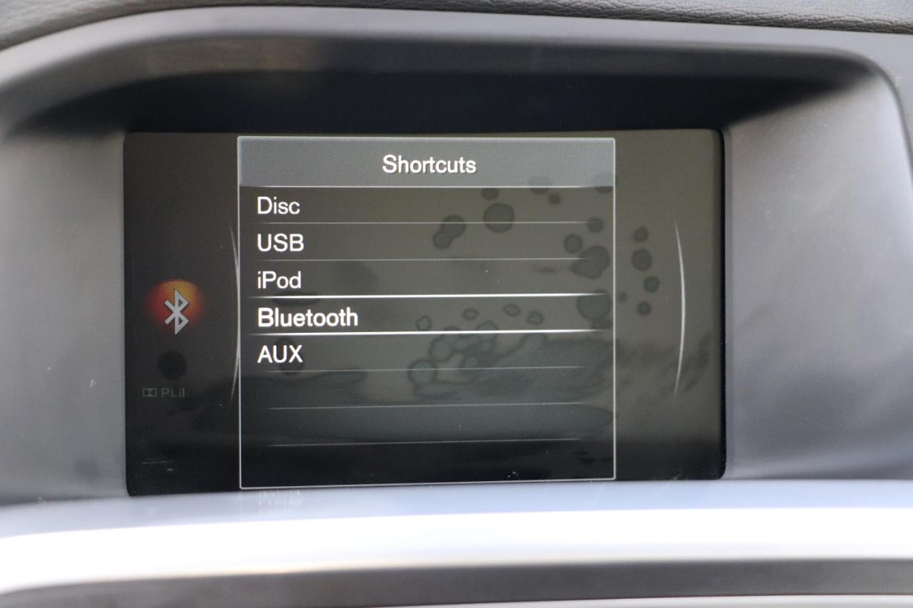 Volvo V60 2015.5 4dr Wgn T5 Drive-E Platinum FWD 2015