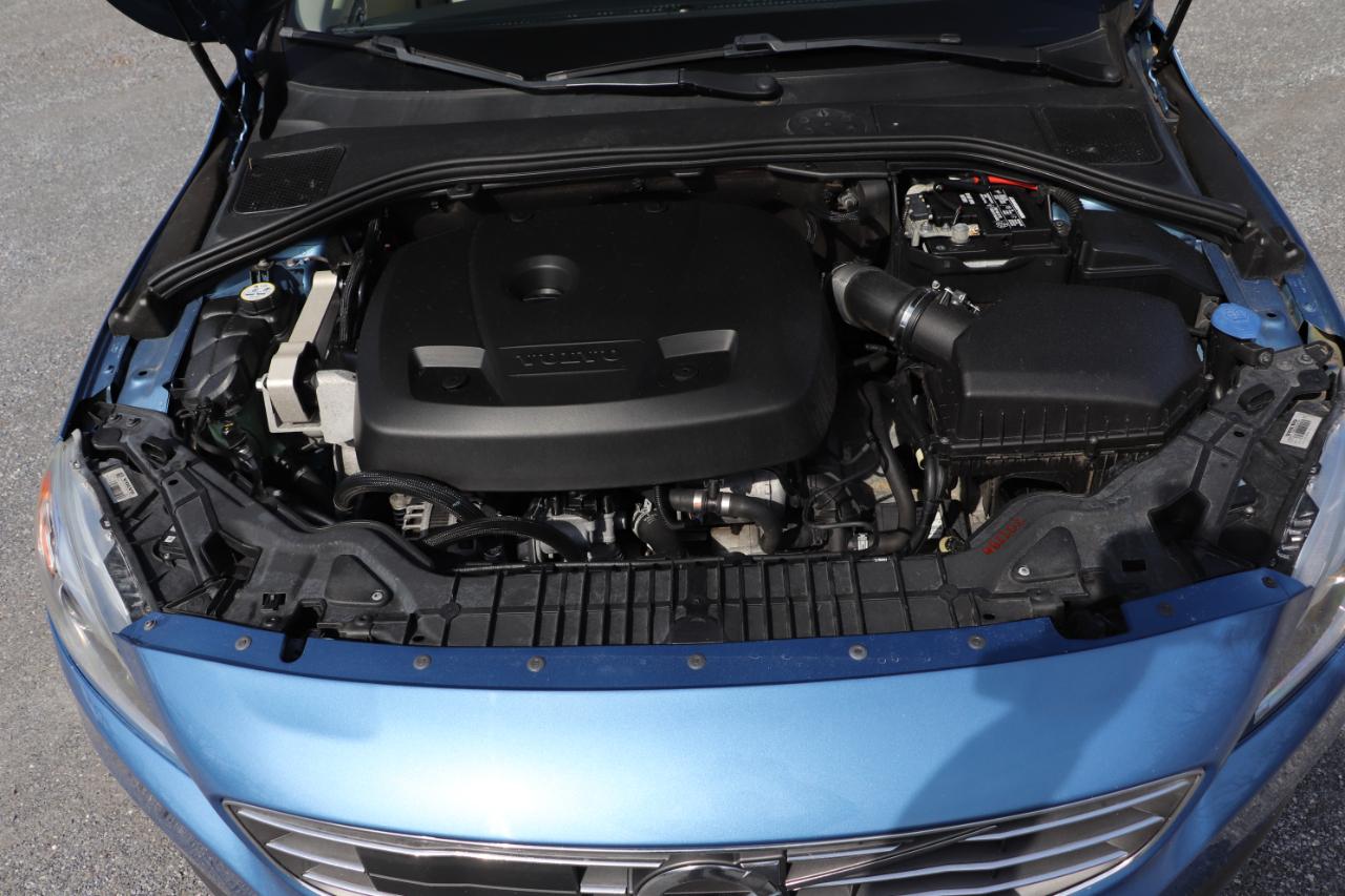 Volvo V60 2015.5 4dr Wgn T5 Drive-E Platinum FWD 2015