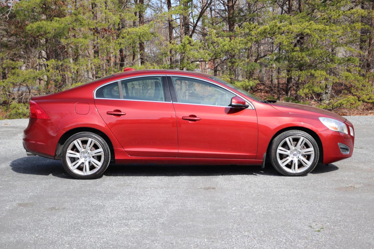 Volvo S60 AWD 4dr Sdn T6 2012